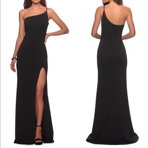 NEW LA FEMME Black One Shoulder Jersey Slit Gown